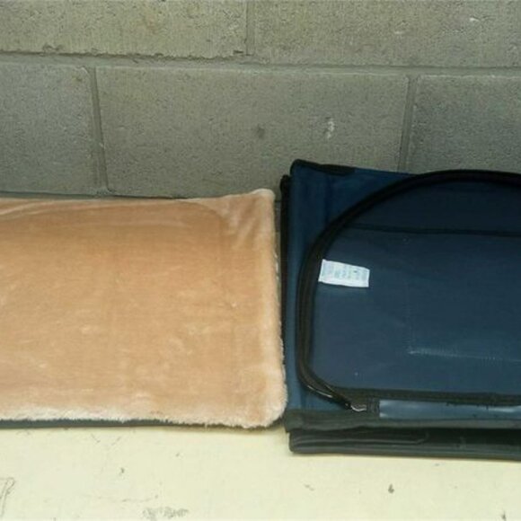 Petsfit Soft Small Dog Crate - Picture 3 of 3